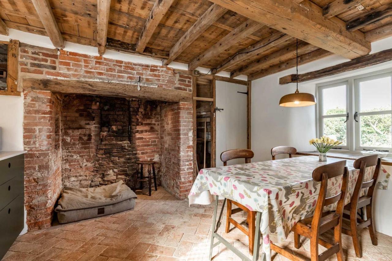 Host & Stay - White End Salthouse Eksteriør billede